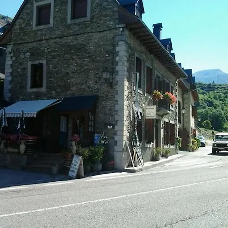 Maison d'hôtes Rural Ostau Era Nheuada 2*